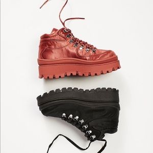 Jeffrey Campbell Top peak 3